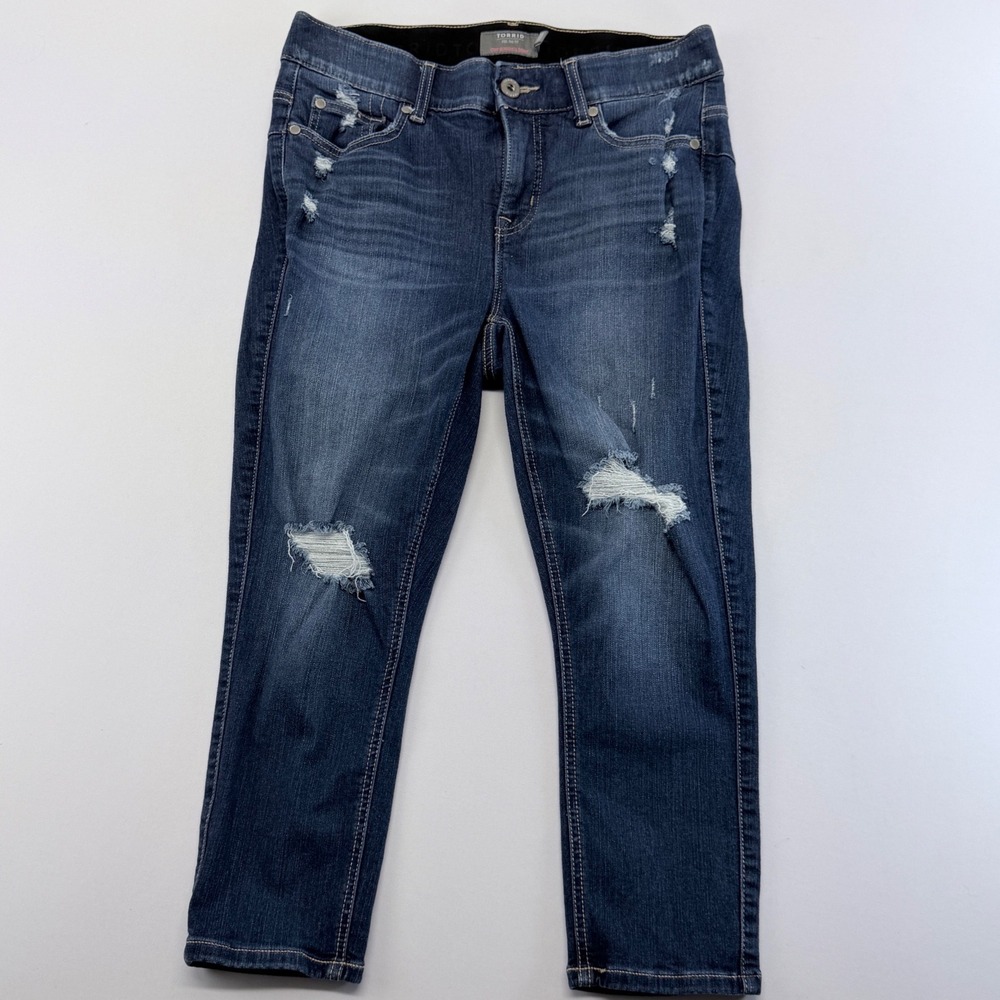 Torrid Crop Bombshell Skinny Jeans 10 Medium Wash Distressed Premium Stretch